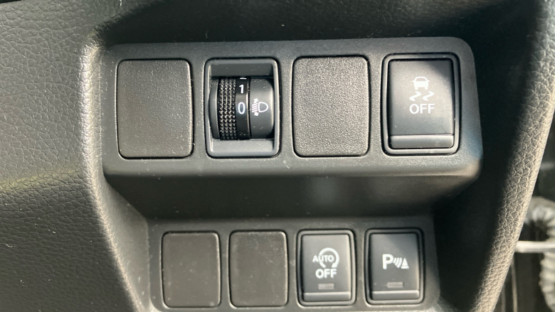Nissan Qashqai 1.2 DiG-T Acenta Premium 5dr Petrol Hatchback